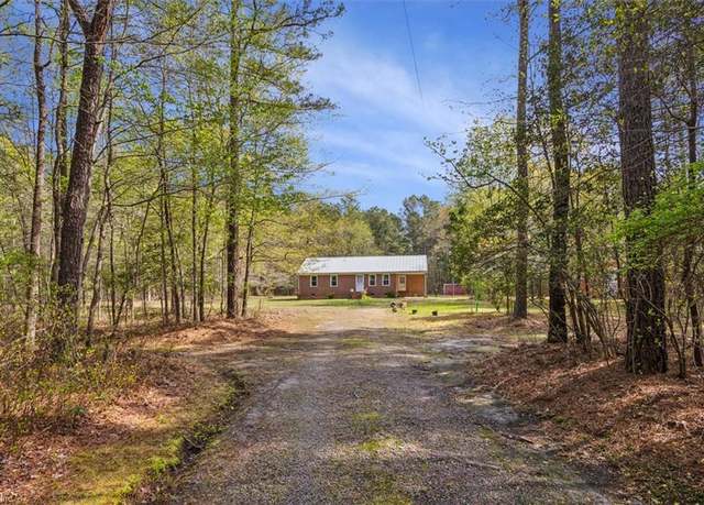 Property at 6824 Brentwood Rd, Suffolk, VA 23437, 2 beds, 1.5 baths