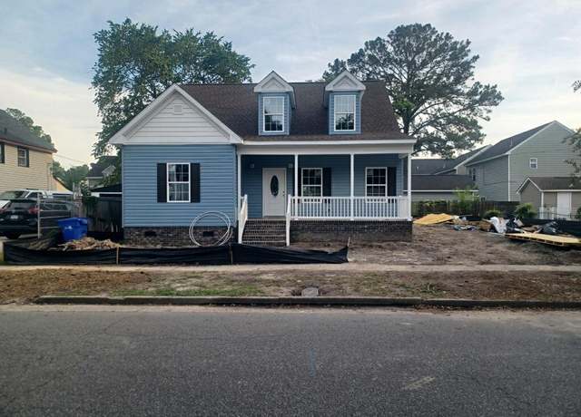 Property at 14 Alden Ave, Portsmouth, VA 23702, 3 beds, 2.5 baths