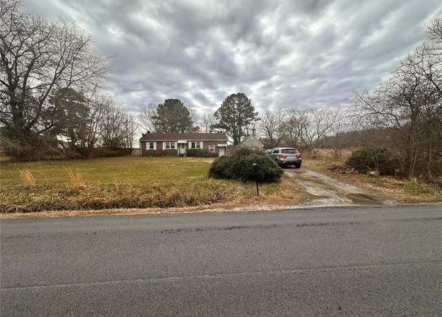 Property at 6136 Mineral Spring Rd, Suffolk, VA 23437, 3 beds, 1.5 baths