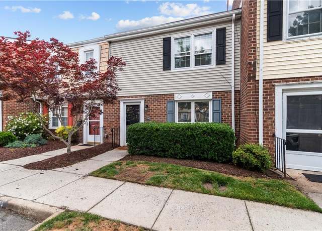 Property at 570 Tenbee Ln, Virginia Beach, VA 23451, 3 beds, 2.5 baths