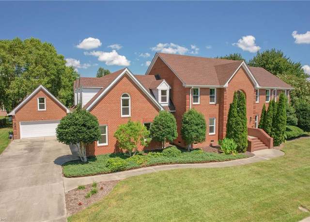 Property at 127 Nansemond Pointe Dr, Suffolk, VA 23435, 5 beds, 4.5 baths