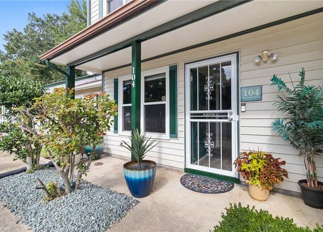 Property at 104 Greendale Rd, Virginia Beach, VA 23452, 2 beds, 2.5 baths