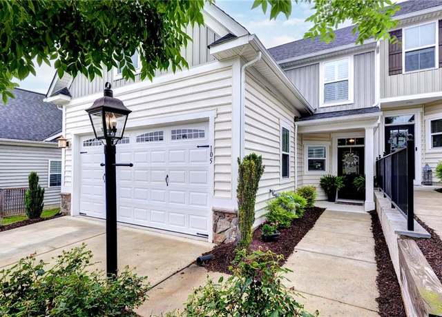 Property at 105 Price St, Williamsburg, VA 23185, 2 beds, 2.5 baths