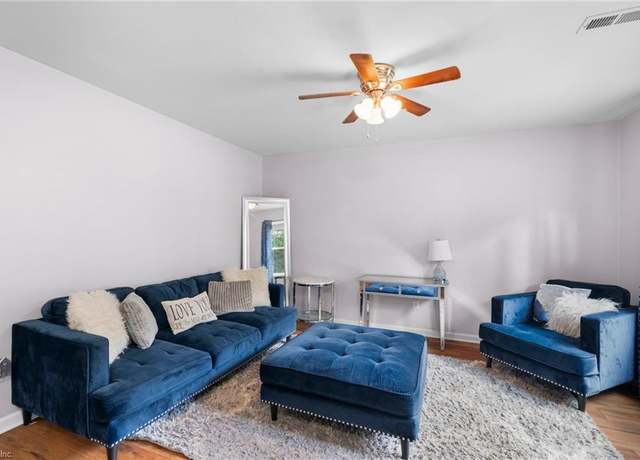 Property at 15 Old Church Cir, Portsmouth, VA 23703, 3 beds, 2 baths
