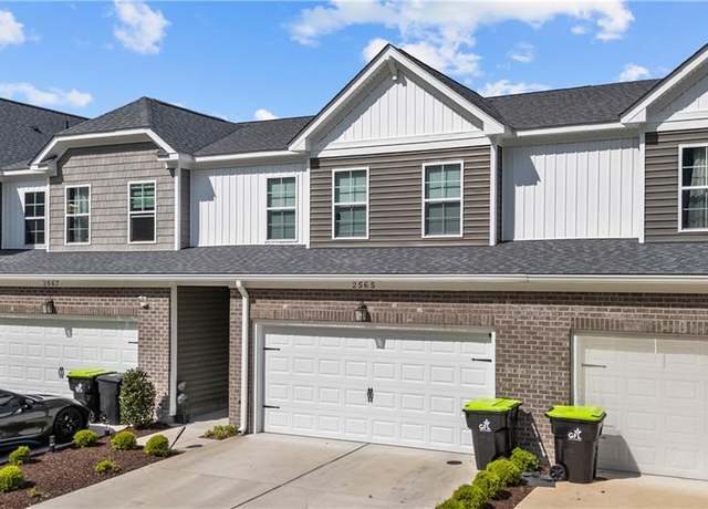 Property at 2565 Fieldsway Dr, Chesapeake, VA 23320, 3 beds, 2.5 baths