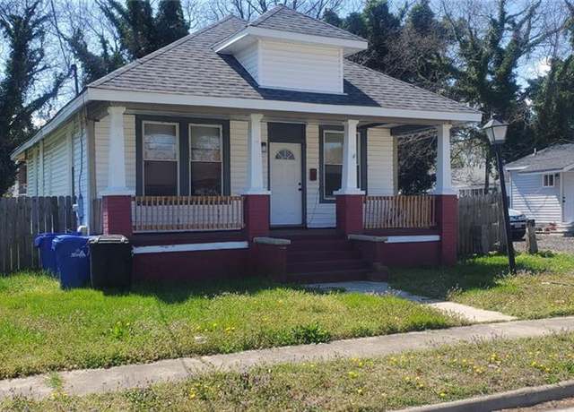 Property at 1415 Summit Ave, Portsmouth, VA 23704, 3 beds, 2 baths