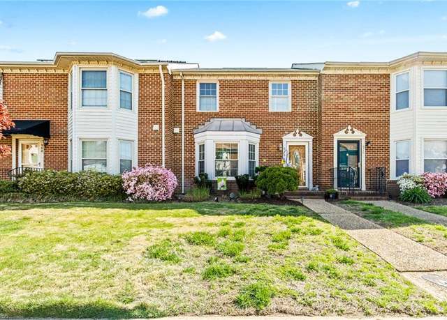 Property at 978 Colonial Meadows Way, Virginia Beach, VA 23454, 2 beds, 2.5 baths