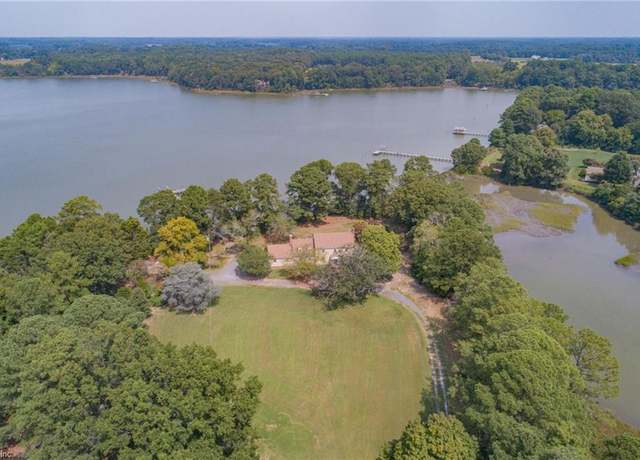 Property at 7261 Hallidon Dr, Franktown, VA 23354, 4 beds, 3.5 baths