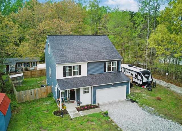 Property at 222 Clark Ln, Williamsburg, VA 23185, 3 beds, 2.5 baths