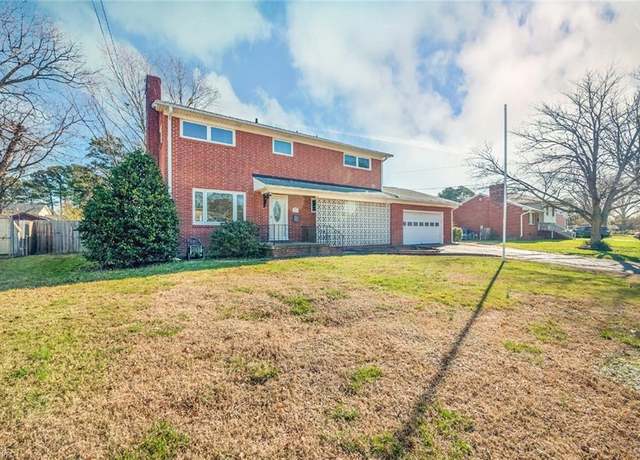 Property at 34 Kenwood Dr, Hampton, VA 23666, 4 beds, 3 baths
