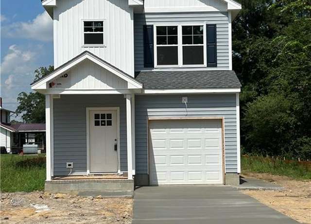Property at 107 Britt St, Franklin, VA 23851, 3 beds, 2.5 baths