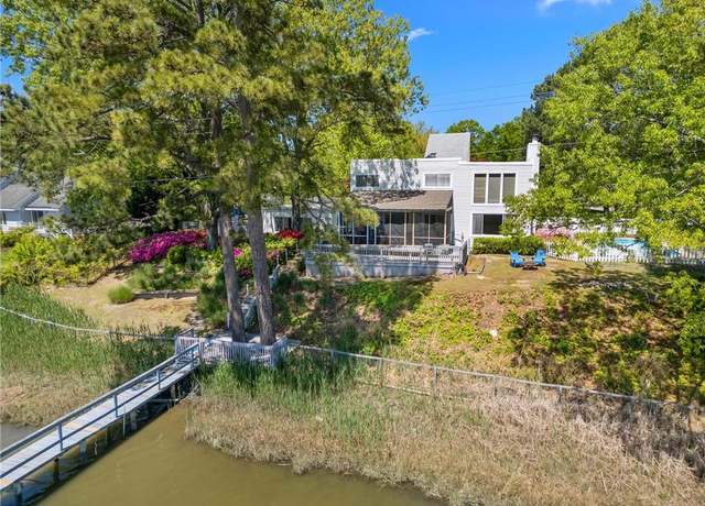 Property at 4249 Cheswick Ln, Virginia Beach, VA 23455, 4 beds, 2.5 baths