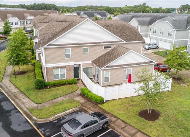 Property at 471 Abelia Way, Chesapeake, VA 23322, 4 beds, 3.5 baths