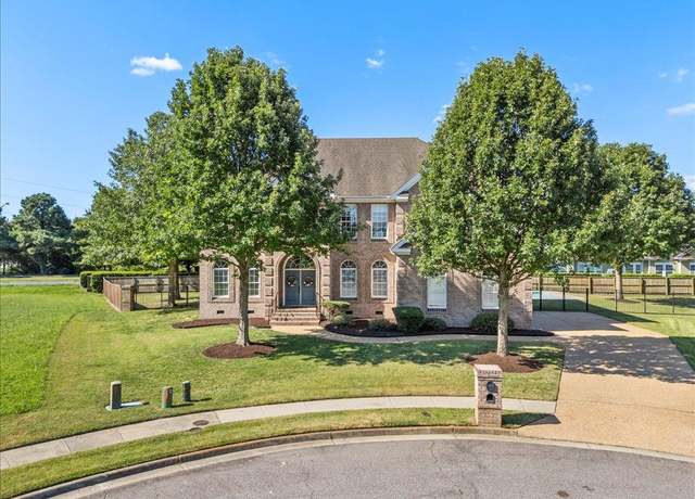 Property at 1500 Blade Ct, Chesapeake, VA 23320, 4 beds, 2.5 baths