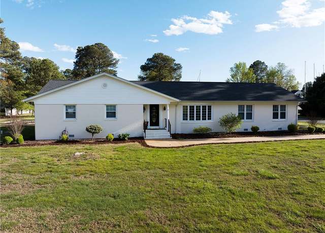 Property at 1028 Timberneck Rd, Deltaville, VA 23043, 4 beds, 3.5 baths