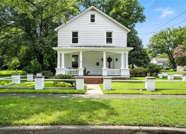 Property at 702 Douglas Ave, Portsmouth, VA 23707, 3 beds, 2 baths