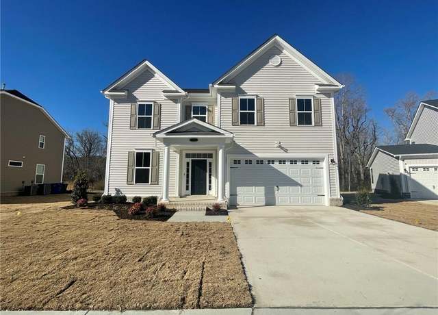 Property at 233 Selby Ct, Suffolk, VA 23435, 4 beds, 3 baths