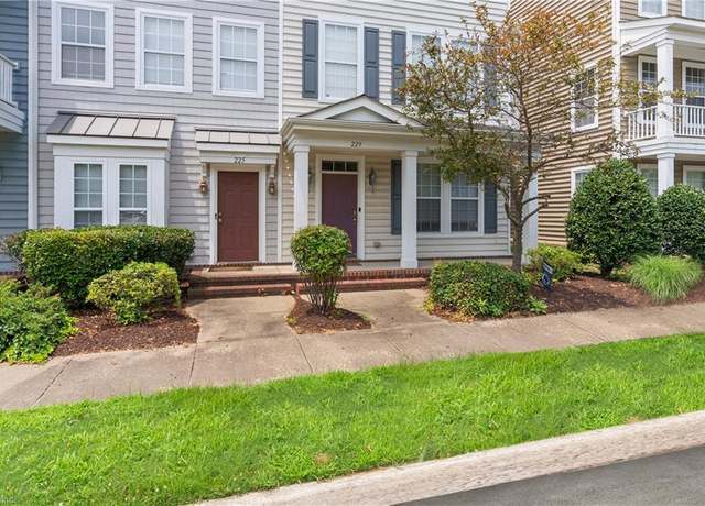 Property at 229 Tigerlilly Dr, Portsmouth, VA 23701, 3 beds, 3.5 baths