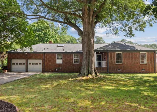 Property at 611 Windemere Rd, Newport News, VA 23602, 4 beds, 3 baths