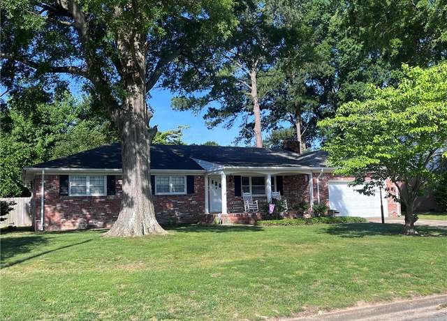 Property at 4653 Miles Standish Rd, Virginia Beach, VA 23455, 3 beds, 2 baths