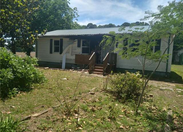 Property at 12276 Great Spring Rd, Smithfield, VA 23430, 3 beds, 1 bath