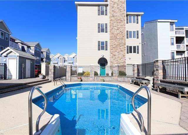 Property at 2304 Poseidon Ct, Virginia Beach, VA 23451, 3 beds, 3 baths