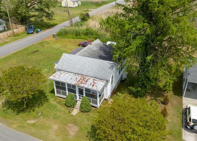Property at 622 Lee St, West Point, VA 23181, 2 beds, 1 bath