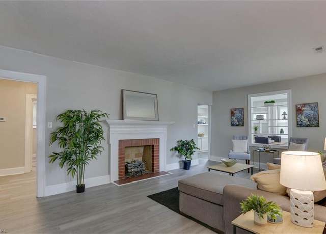 Property at 89 Nicholson St, Portsmouth, VA 23702, 4 beds, 2 baths