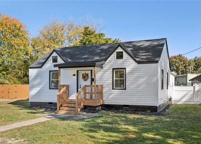 Property at 9 W Bayberry Ct, Hampton, VA 23669, 3 beds, 2 baths
