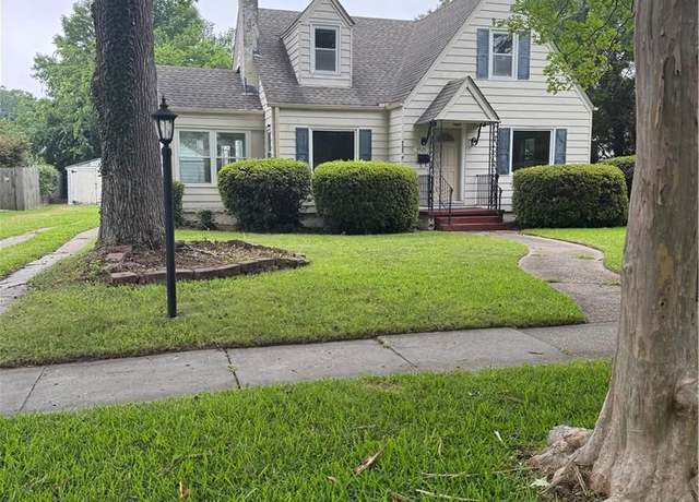Property at 9525 Selby Pl, Norfolk, VA 23503, 3 beds, 2 baths