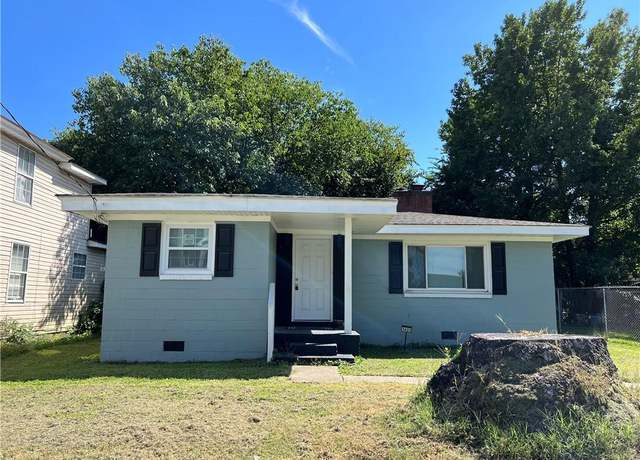 Property at 1403 Lindsay Ave, Portsmouth, VA 23704, 3 beds, 1 bath