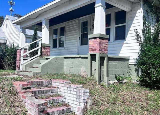 Property at 822 Second Ave, Suffolk, VA 23434, 4 beds, 2 baths