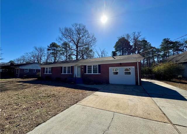 Property at 4237 Woodland Dr, Chesapeake, VA 23321, 4 beds, 3 baths