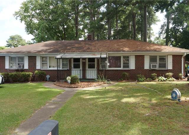 Property at 2315 Smith Ave Unit B, Chesapeake, VA 23325, 4 beds, 2 baths
