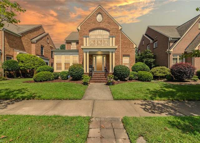 Property at 318 Walt Whitman Ave, Newport News, VA 23606, 4 beds, 3.5 baths