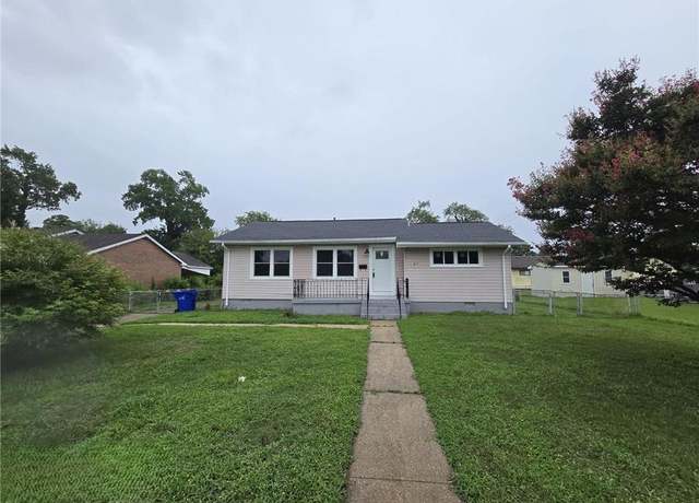 Property at 811 Hancock Ave, Portsmouth, VA 23701, 3 beds, 2 baths