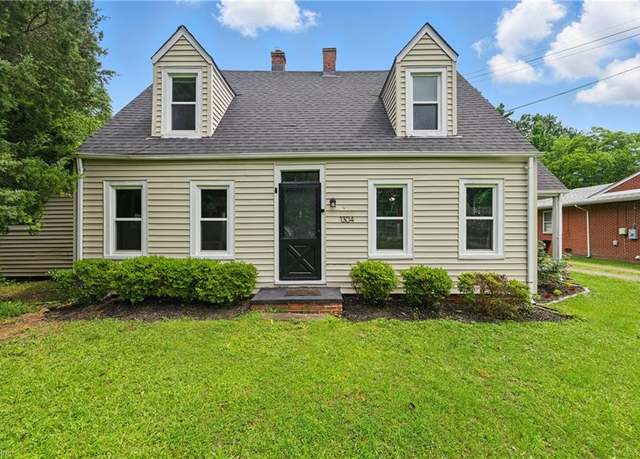 Property at 1304 Briarfield Rd, Newport News, VA 23605, 3 beds, 2 baths