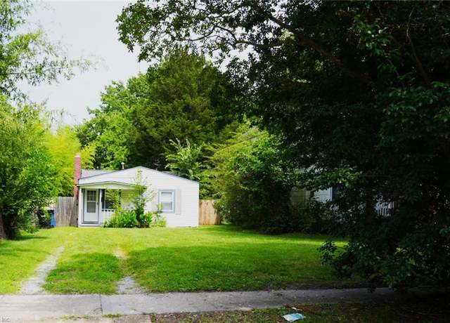 Property at 717 Douglas Ave, Portsmouth, VA 23707, 2 beds, 1 bath