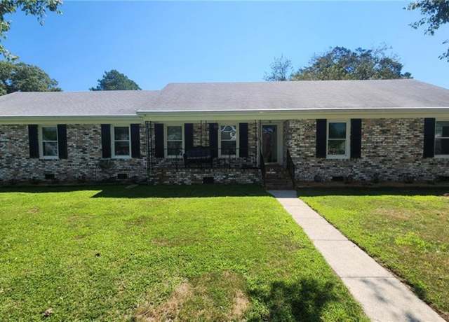 Property at 3405 Canterbury Dr, Portsmouth, VA 23703, 4 beds, 2.5 baths