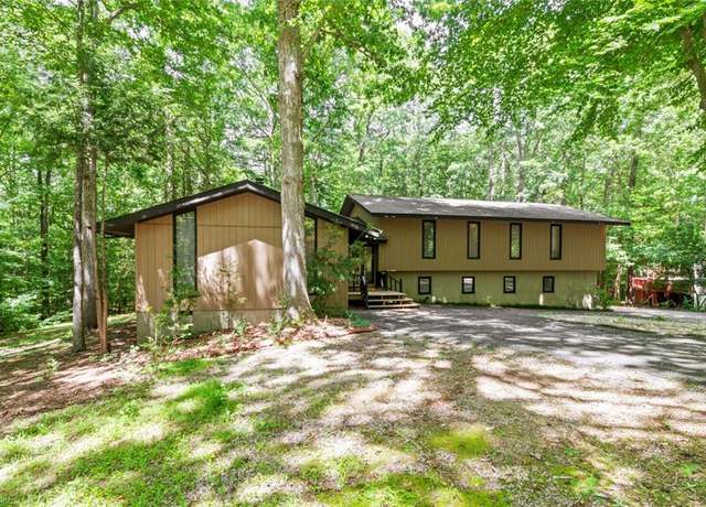 Property at 304 Hempstead Rd, Williamsburg, VA 23188, 4 beds, 2.5 baths