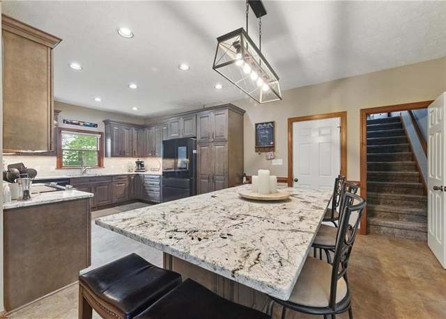 Property at 815 Dandy Loop Rd, Yorktown, VA 23692, 6 beds, 3.5 baths