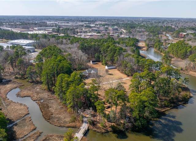 Property at 225 Arrowfield Rd, Virginia Beach, VA 23454, 4 beds, 4 baths