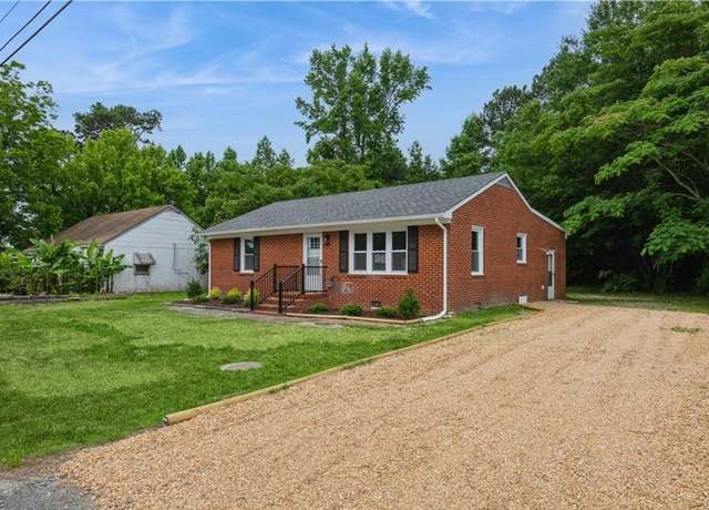 Property at 105 Fairfield Ave, Suffolk, VA 23434, 2 beds, 1 bath