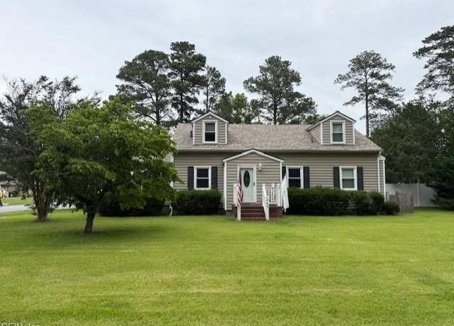 Property at 240 Southampton Rd, Franklin, VA 23851, 4 beds, 2.5 baths