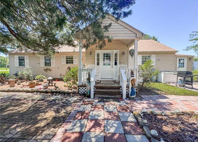 Property at 1912 Pleasant Ridge Rd, Virginia Beach, VA 23457, 3 beds, 2 baths