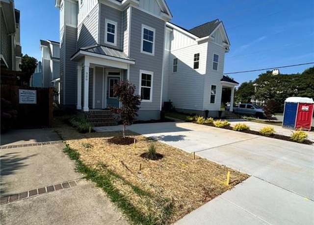 Property at 320 26th St, Virginia Beach, VA 23451, 3 beds, 2.5 baths