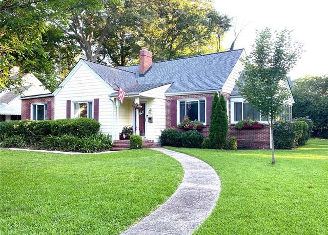 Property at 300 Burleigh Ave, Norfolk, VA 23505, 3 beds, 2 baths