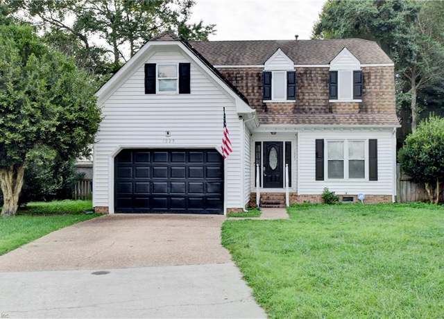 Property at 1025 Stillmeadows Ct, Chesapeake, VA 23320, 4 beds, 2.5 baths
