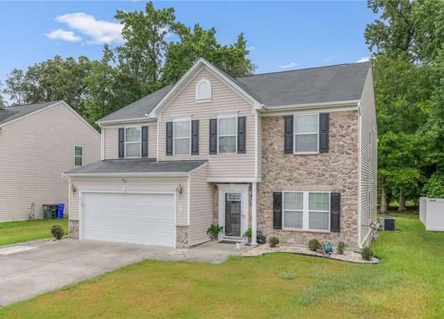 Property at 612 Leonard Ln, Newport News, VA 23601, 4 beds, 3.5 baths