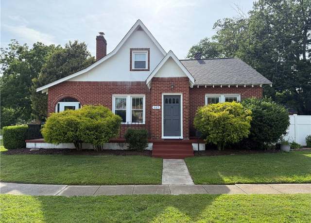 Property at 117 Wythe Pkwy, Hampton, VA 23661, 3 beds, 2 baths